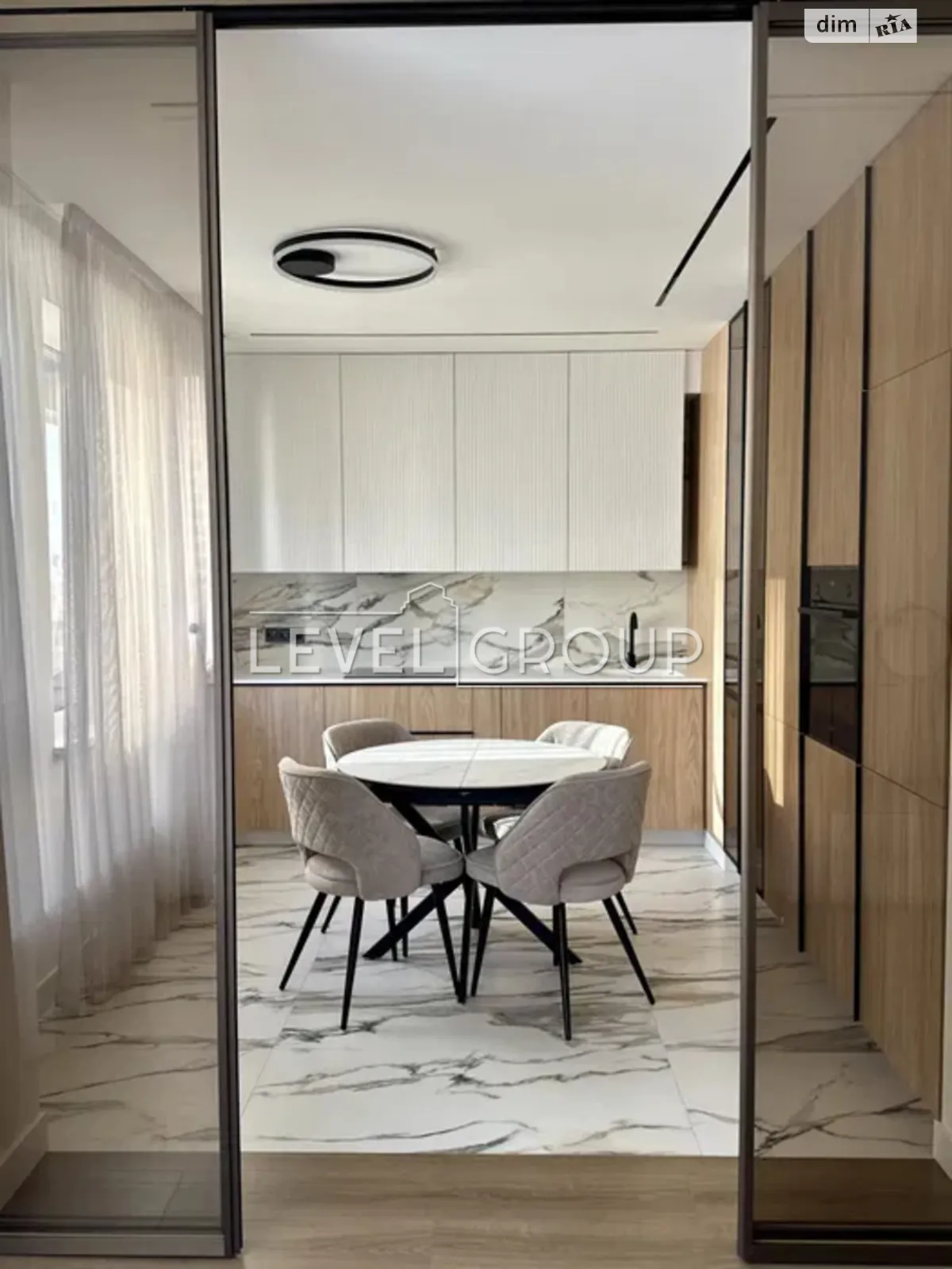 Продается 1-комнатная квартира 64 кв. м в Киеве, ул. Кустанайская, 13 - фото 1