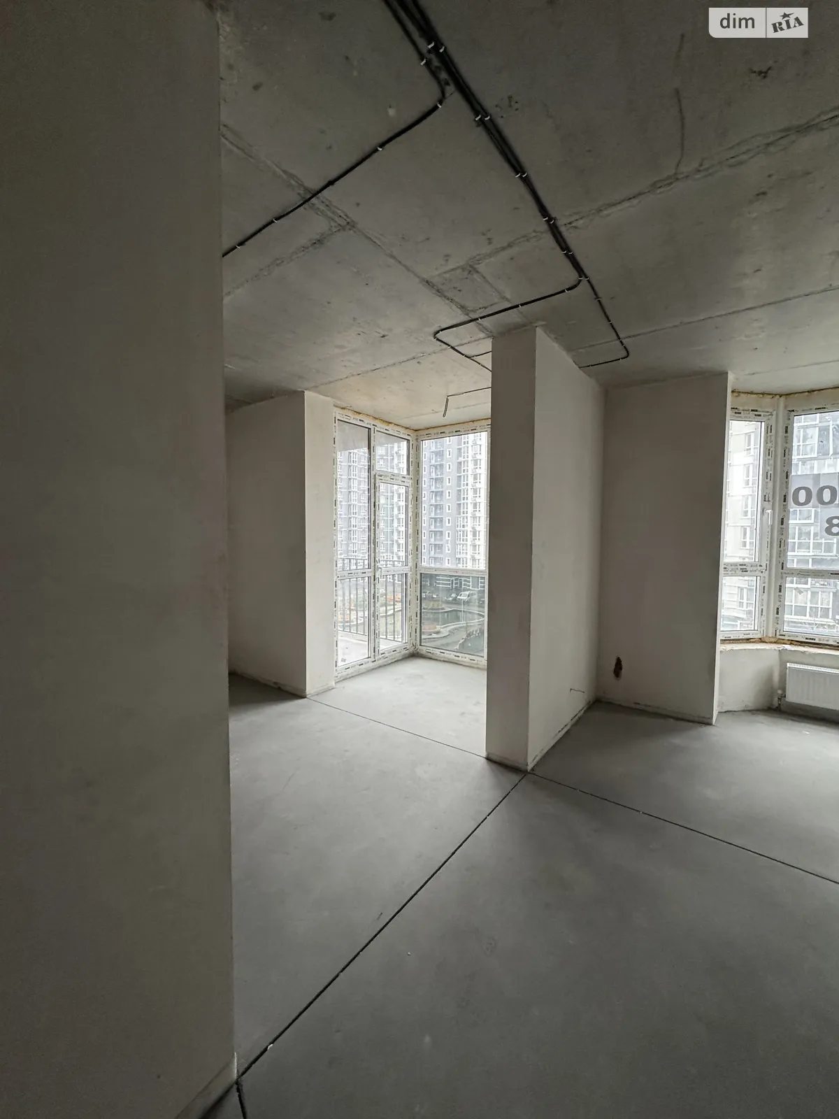 Продается 1-комнатная квартира 38 кв. м в Буче, бул. Леонида Бирюкова, 3А - фото 1