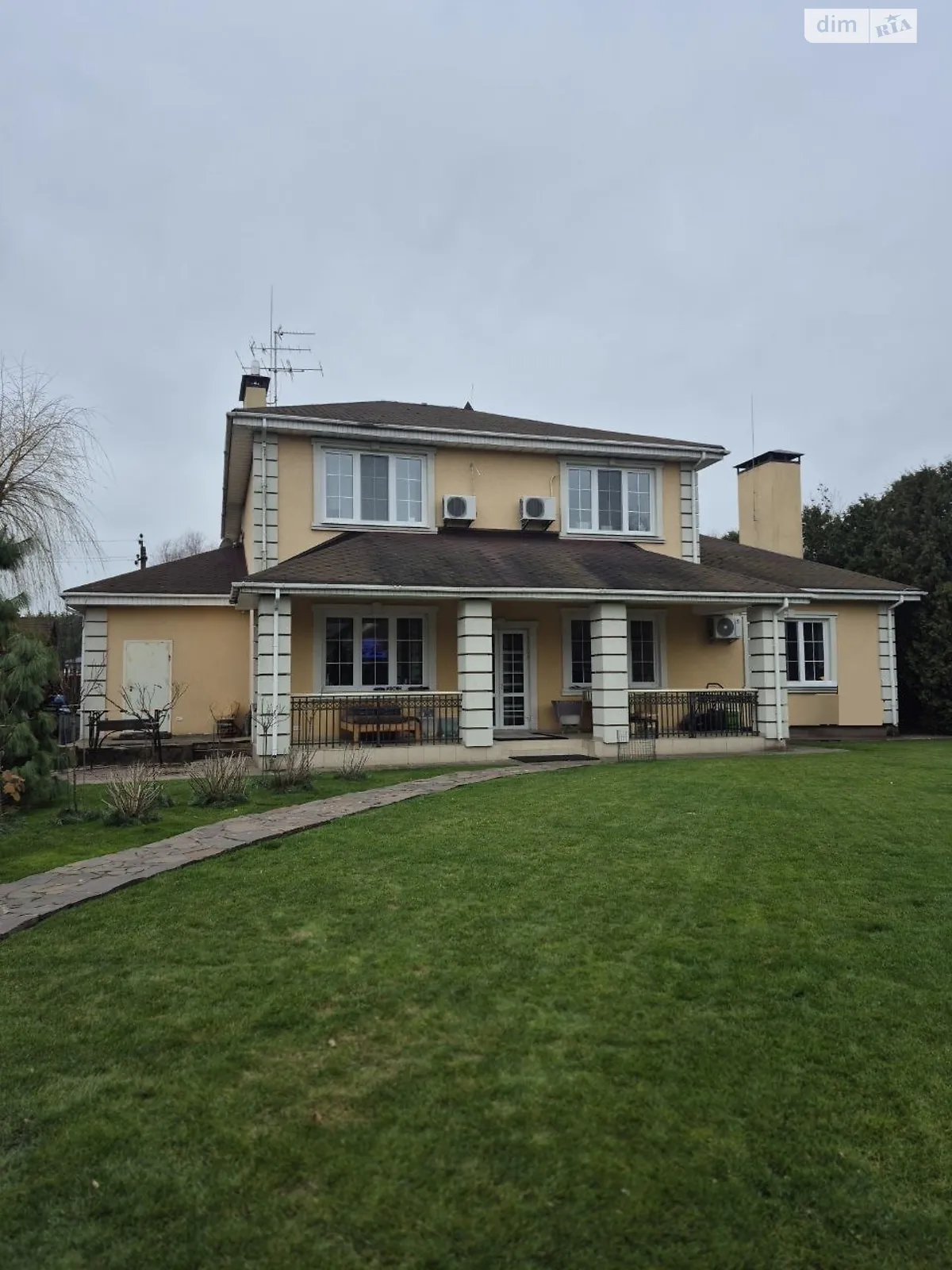 Продается дом на 2 этажа 307.3 кв. м с подвалом, цена: 525000 $ - фото 1