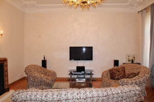 Продаж квартири, Одеса, р‑н. Приморський, Леонтовича вулиця, буд. 12