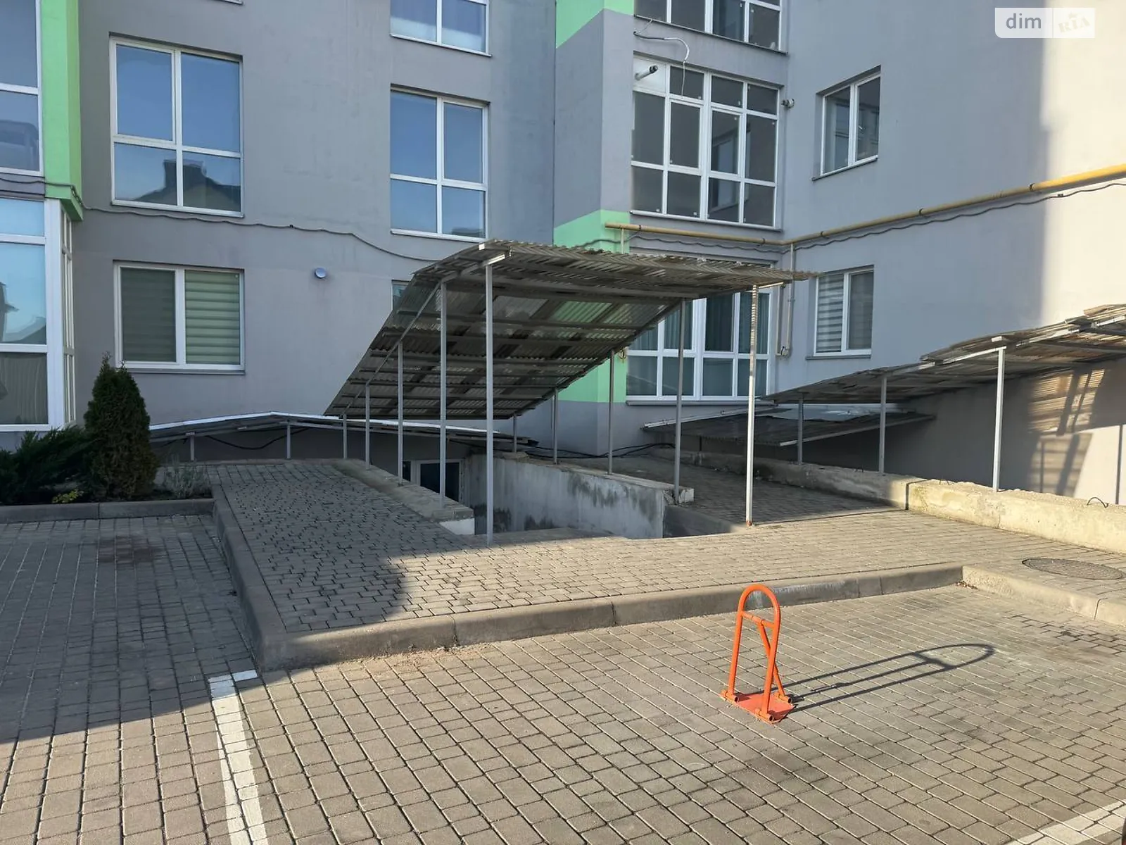 Здається в оренду приміщення вільного призначення 90 кв. м в 8-поверховій будівлі, цена: 20000 грн - фото 1