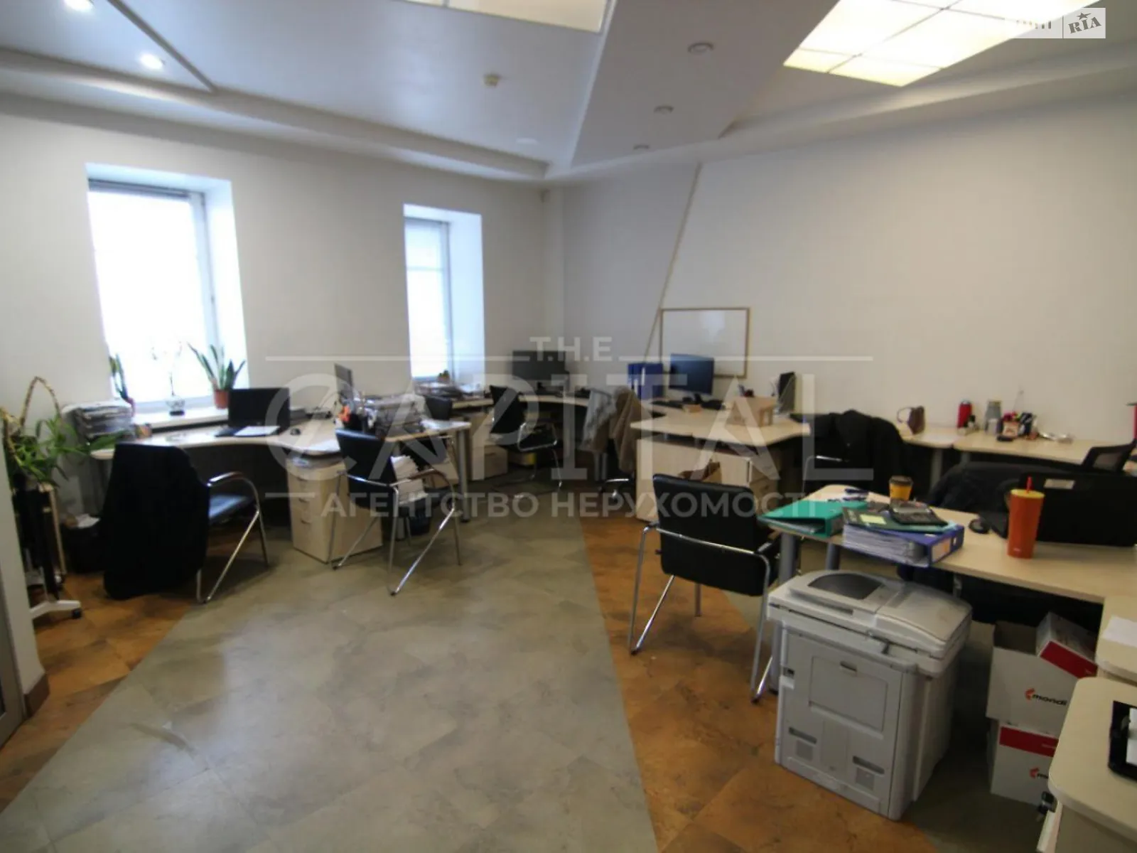 Продается офис 278.6 кв. м в бизнес-центре, цена: 420000 $ - фото 1