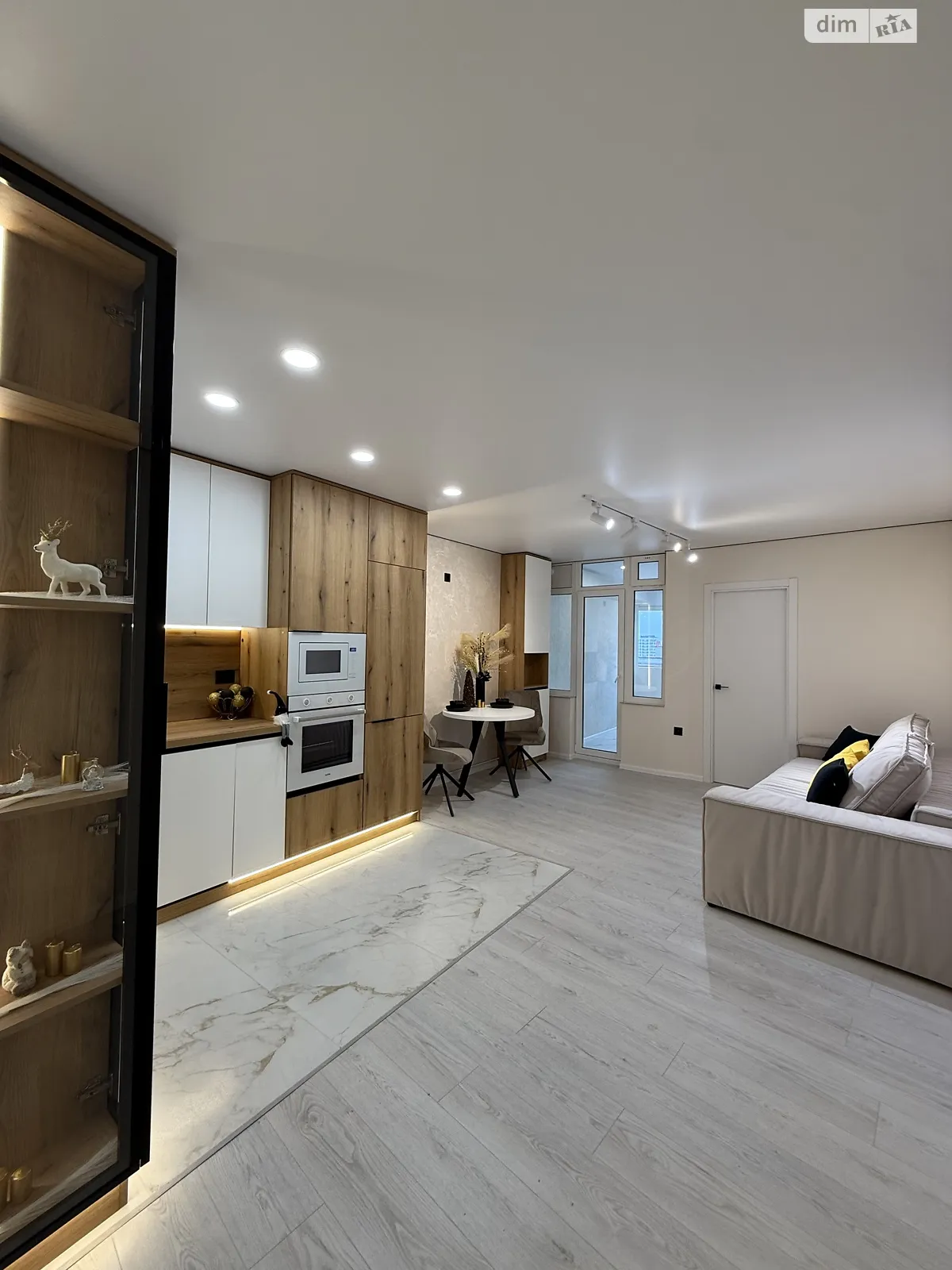 2-комнатная квартира 73 кв. м в Тернополе, ул. Киевская - фото 1