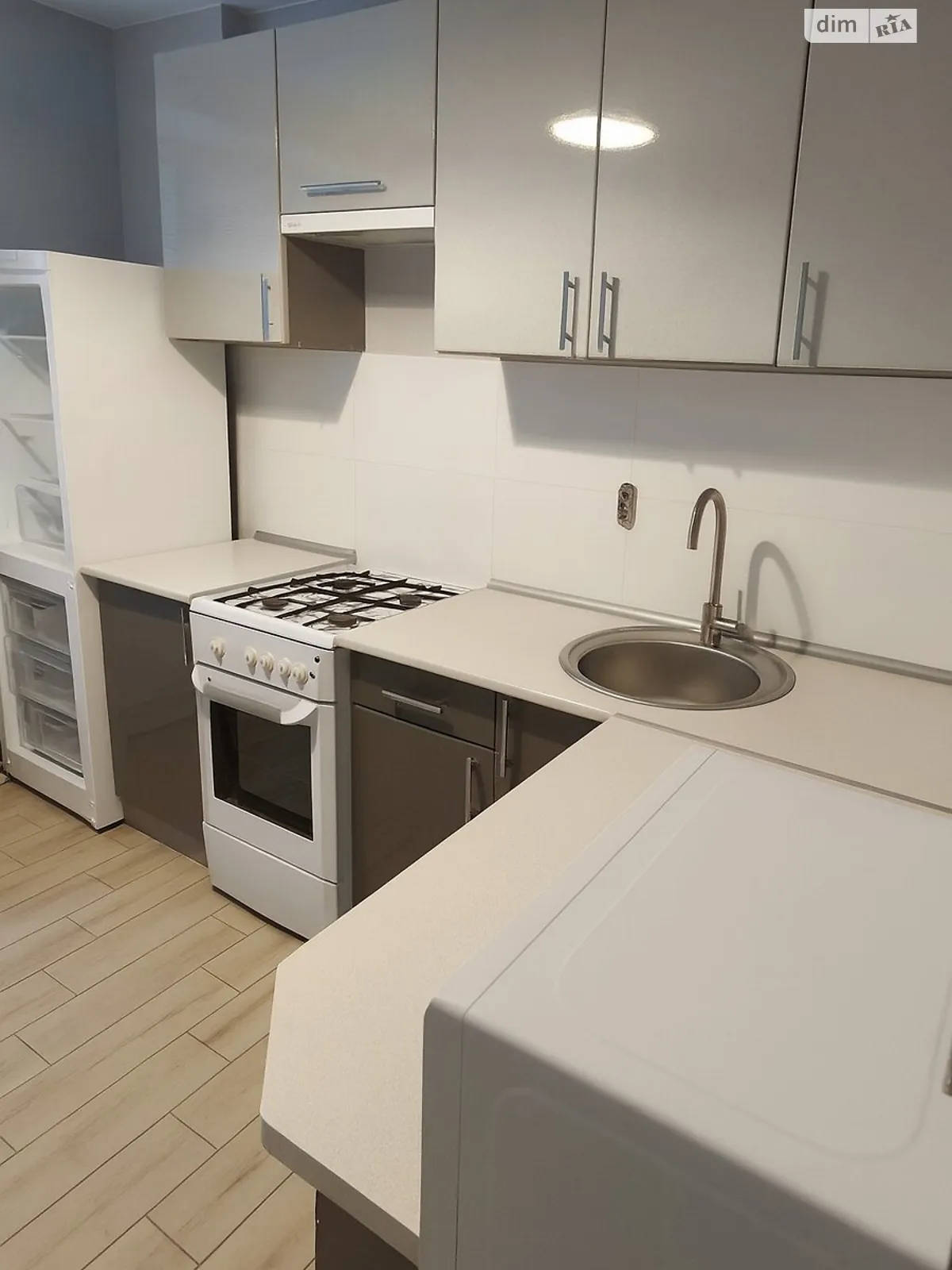 Продается 1-комнатная квартира 36.8 кв. м в Харькове, просп. Тракторостроителей, 79/42 - фото 1