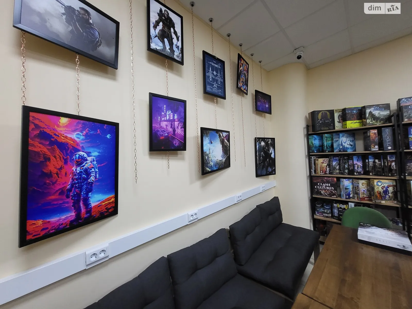 Сдается в аренду помещения свободного назначения 101 кв. м в 5-этажном здании, цена: 55550 грн - фото 1