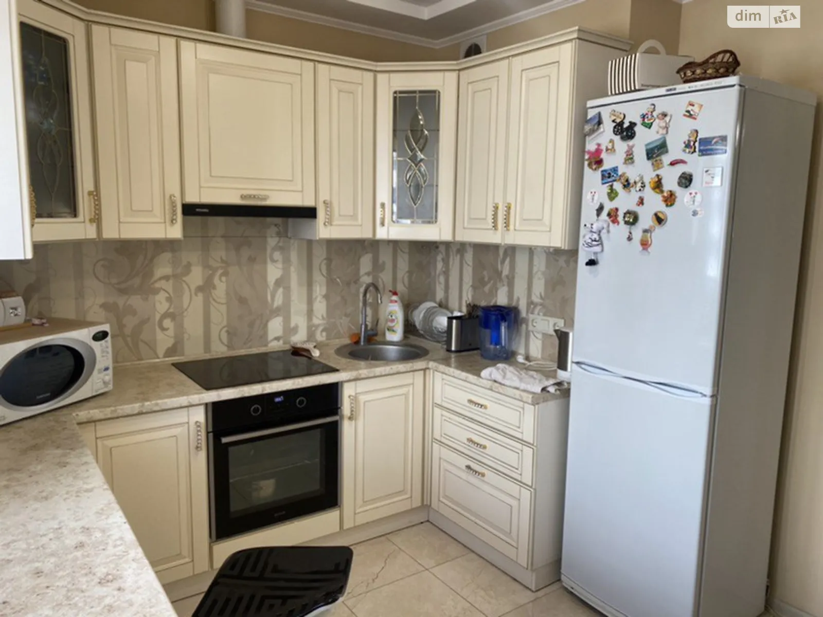 Сдается в аренду 1-комнатная квартира 42 кв. м в Одессе, мас. Радужный, 15 - фото 1