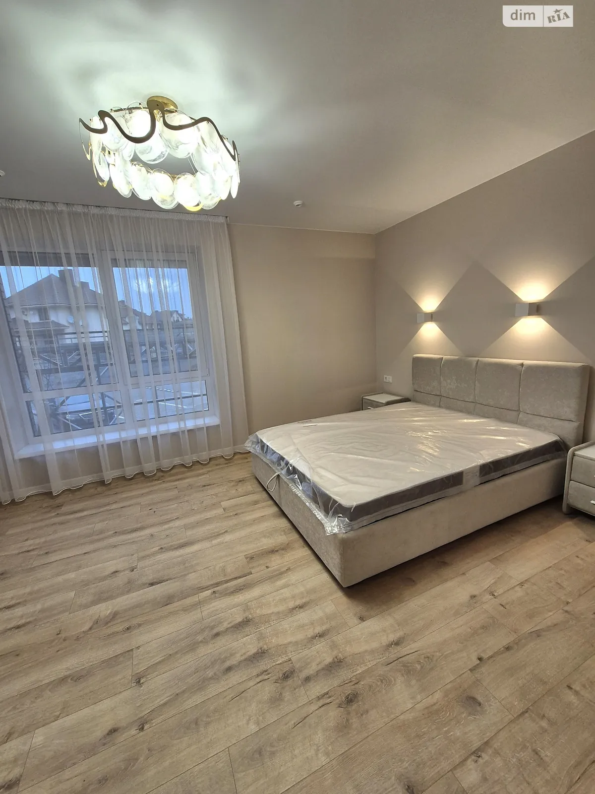 Продается 1-комнатная квартира 52.7 кв. м в Ровно, ул. Атмосферная, 3 - фото 1