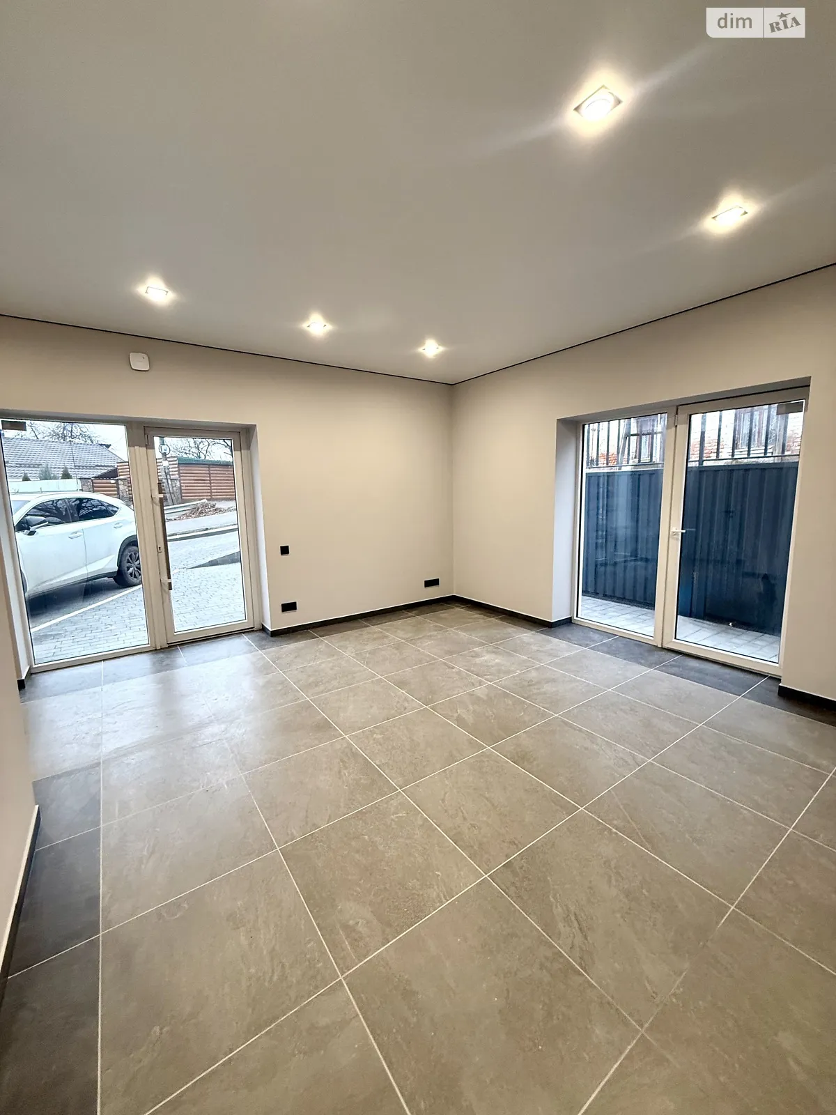 Сдается в аренду помещения свободного назначения 36.1 кв. м в 3-этажном здании, цена: 29000 грн - фото 1