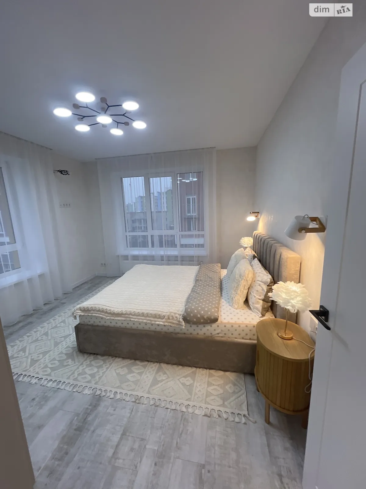 Продается 1-комнатная квартира 38.5 кв. м в Ирпене, ул. Соборная(ІІІ Интернационала) - фото 1