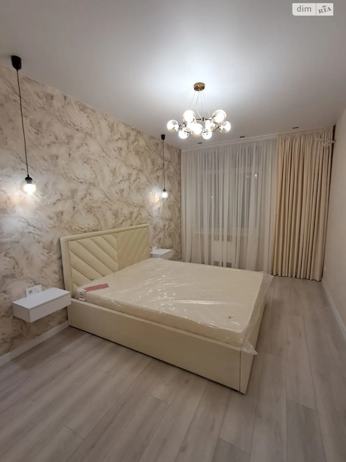 Продається 1-кімнатна квартира 42 кв. м у Одесі, вул. Краснова - фото 1