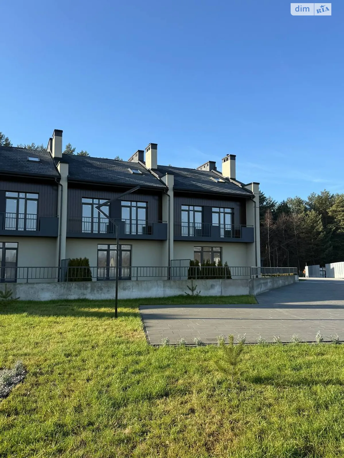 Продается дом на 2 этажа 211 кв. м с беседкой, цена: 195000 $ - фото 1