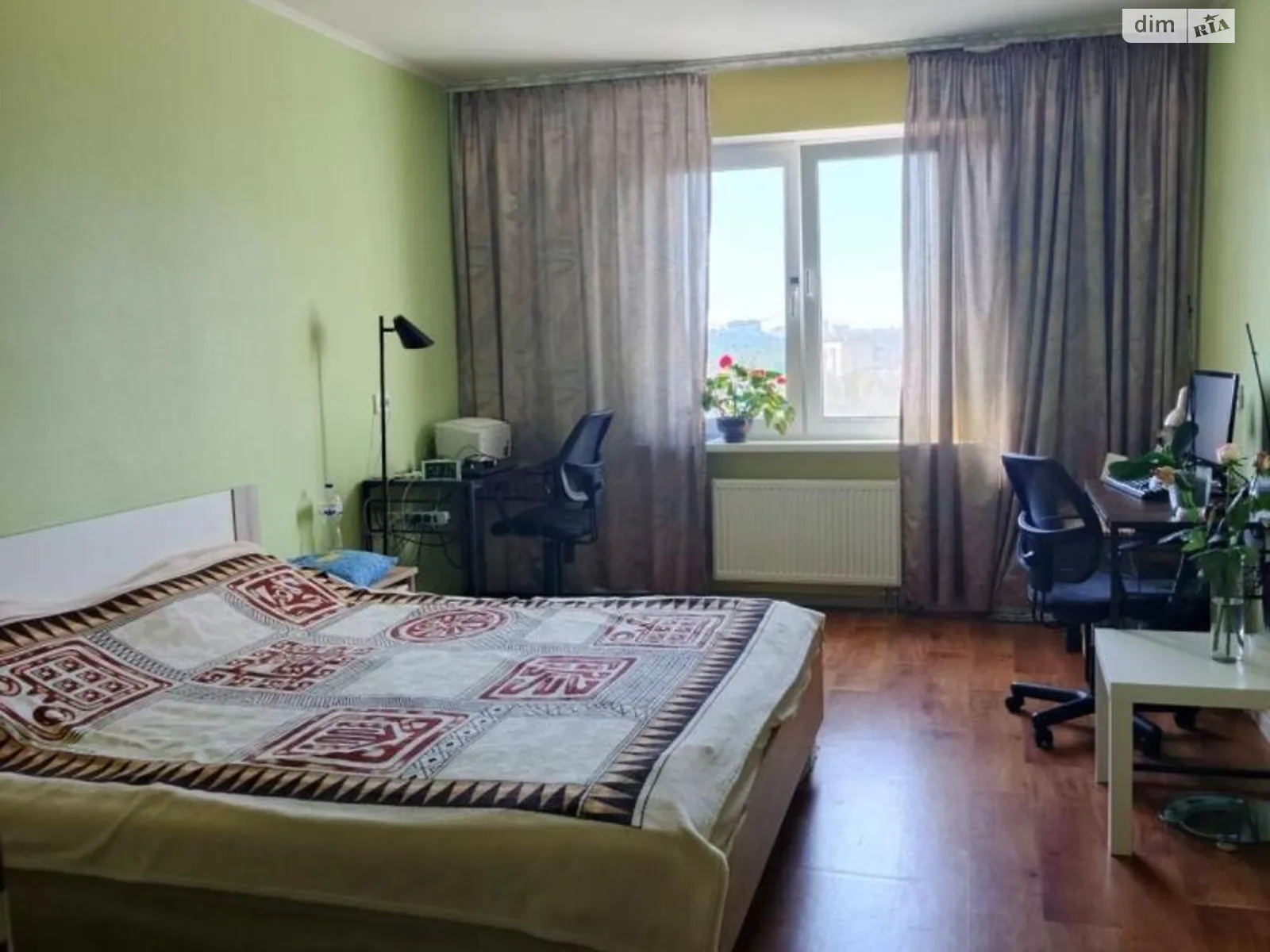 Продается 1-комнатная квартира 54 кв. м в Киеве, ул. Сергeя Данченко, 1 - фото 1