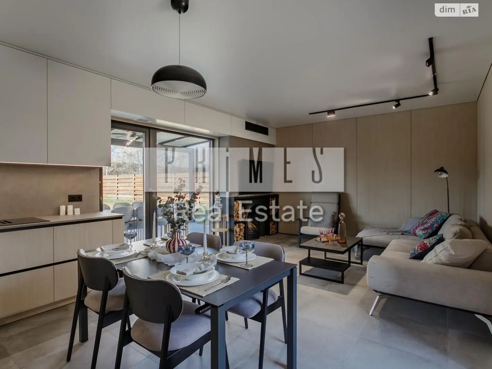 Продается дом на 2 этажа 116.9 кв. м с бассейном, цена: 478868 $ - фото 1