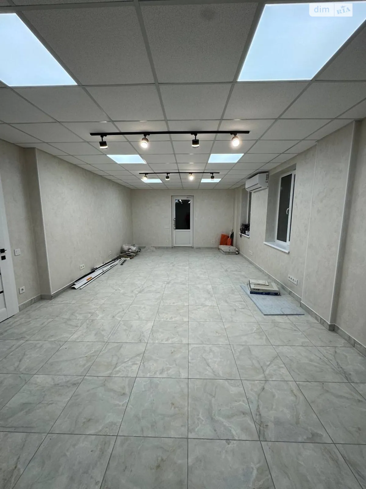 Здається в оренду приміщення вільного призначення 39 кв. м в 1-поверховій будівлі, цена: 600 $ - фото 1