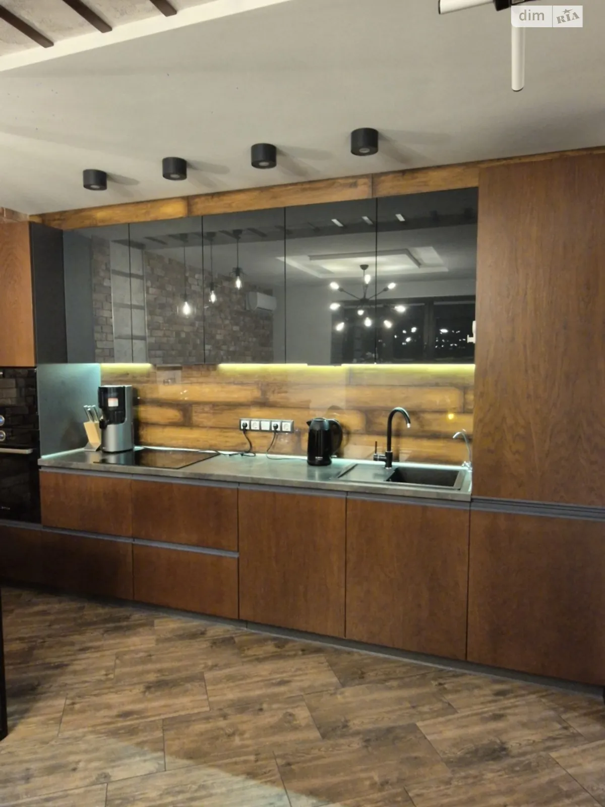 Продается 1-комнатная квартира 63 кв. м в Харькове, цена: 79000 $ - фото 1