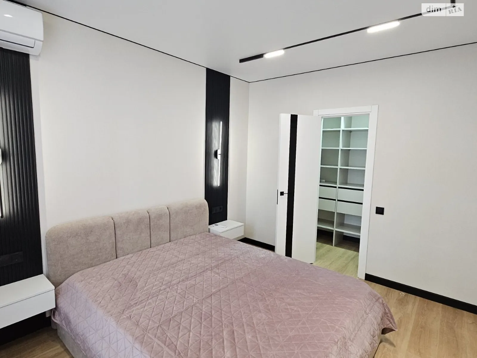 Сдается в аренду 1-комнатная квартира 50.9 кв. м в Хмельницком, ул. Панаса Мирного, 20 - фото 1