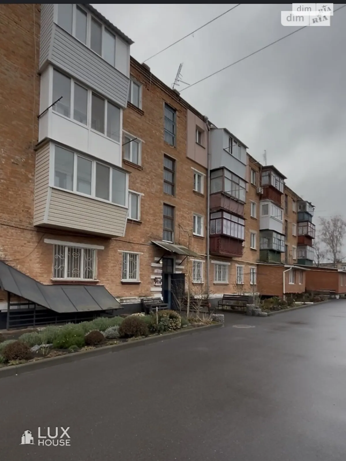 Продается 3-комнатная квартира 60 кв. м в Калиновке, ул. Машиностроителей, 10 - фото 1