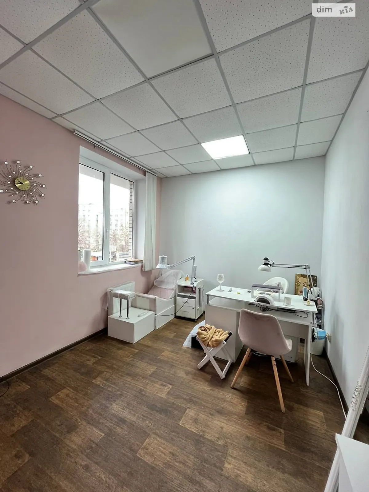 Сдается в аренду офис 23 кв. м в бизнес-центре, цена: 6000 грн - фото 1