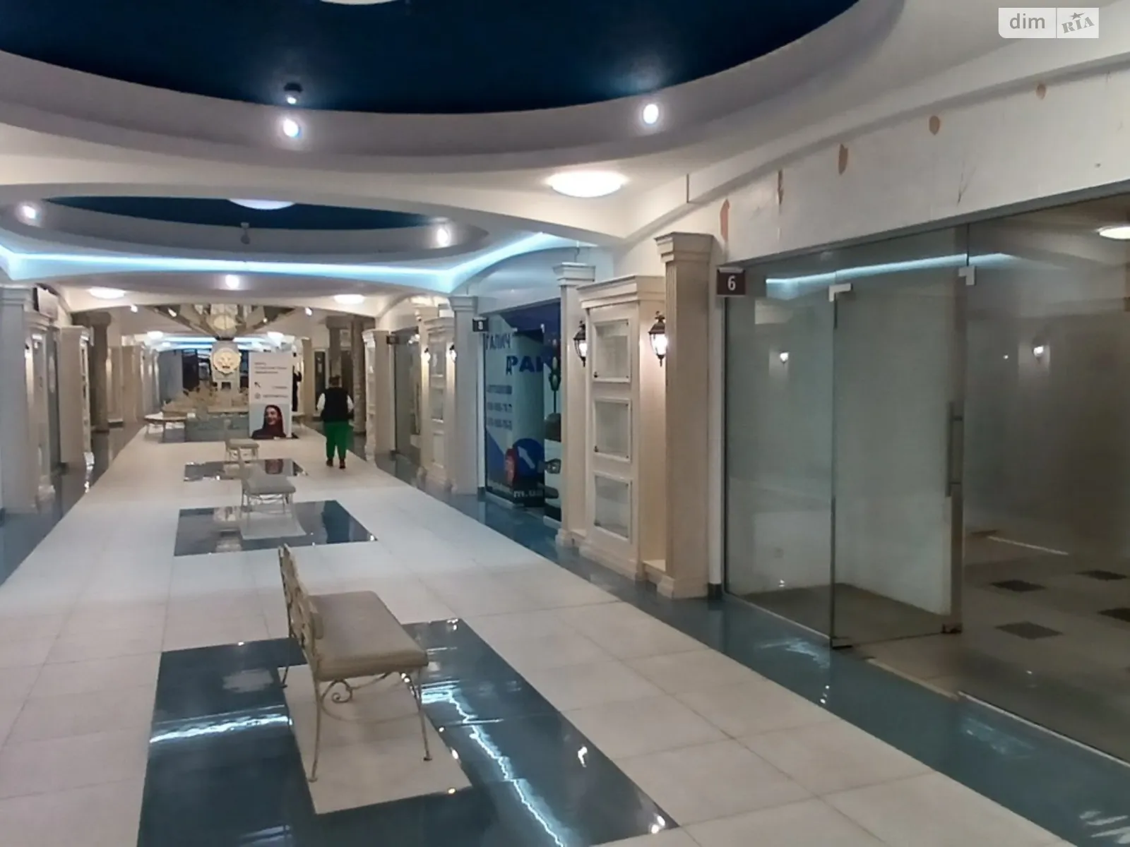 Сдается в аренду офис 49 кв. м в бизнес-центре, цена: 21560 грн - фото 1