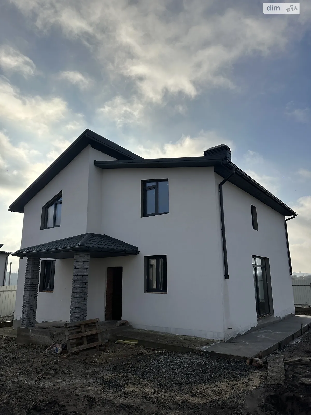 Продается дом на 2 этажа 157 кв. м с верандой, цена: 125000 $ - фото 1