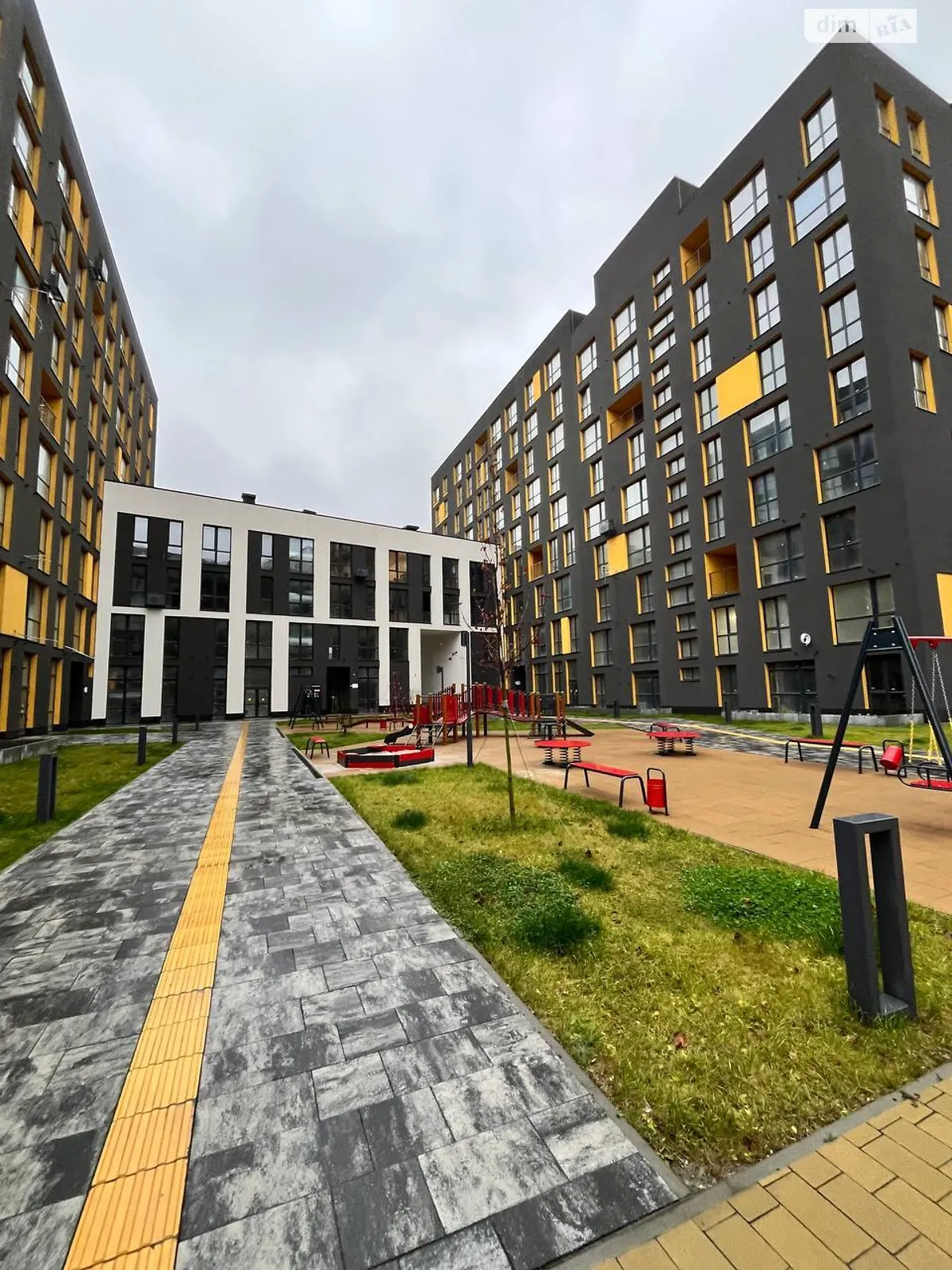 Продается 2-комнатная квартира 85.9 кв. м в Львове, ул. Хмельницкого Богдана, 207 - фото 1