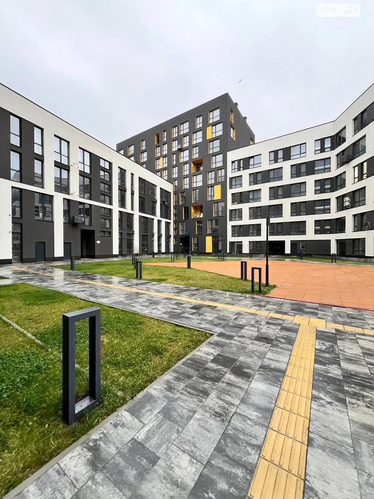 Продается 2-комнатная квартира 82.9 кв. м в Львове, ул. Хмельницкого Богдана, 207 - фото 1