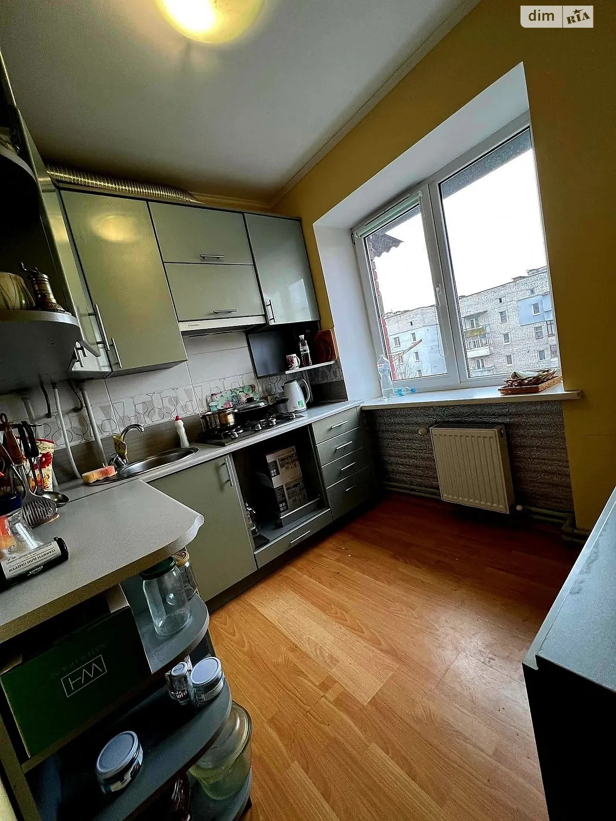 Продається 2-кімнатна квартира 45 кв. м у Червонограді, вул. Стуса - фото 1