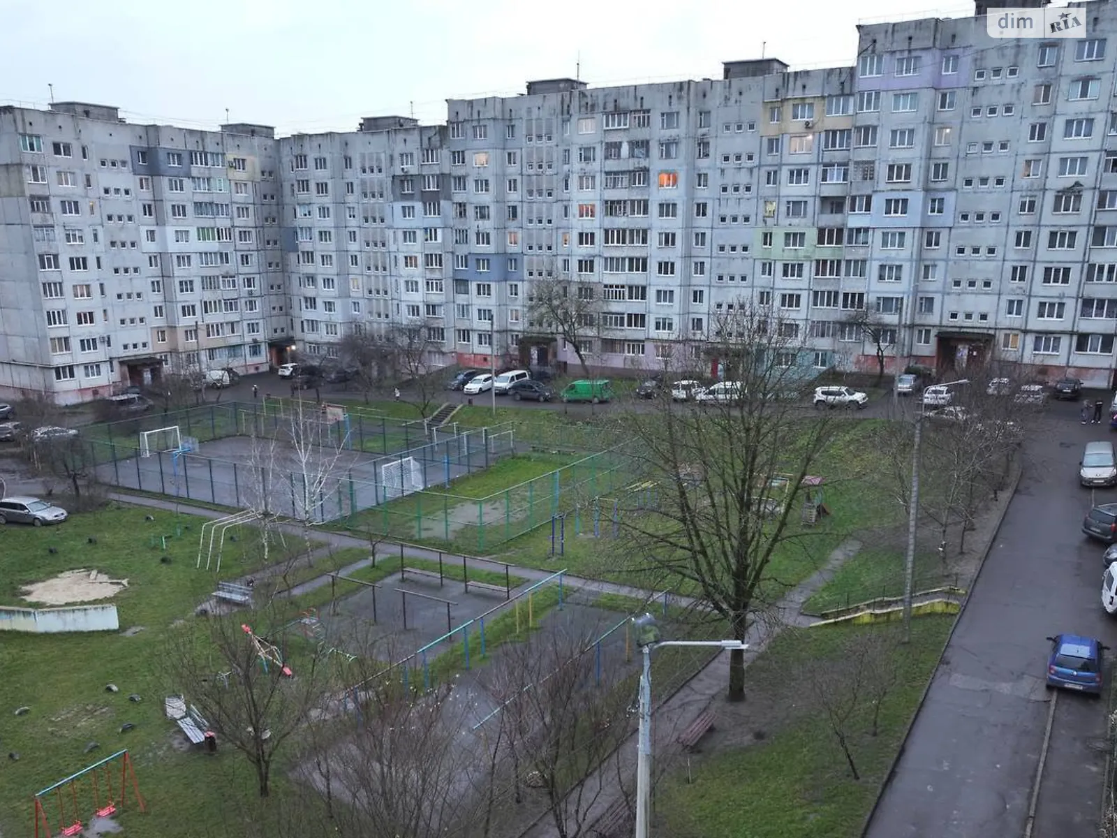 Продается 3-комнатная квартира 66.6 кв. м в Ровно, ул. Вербова, 46 - фото 1