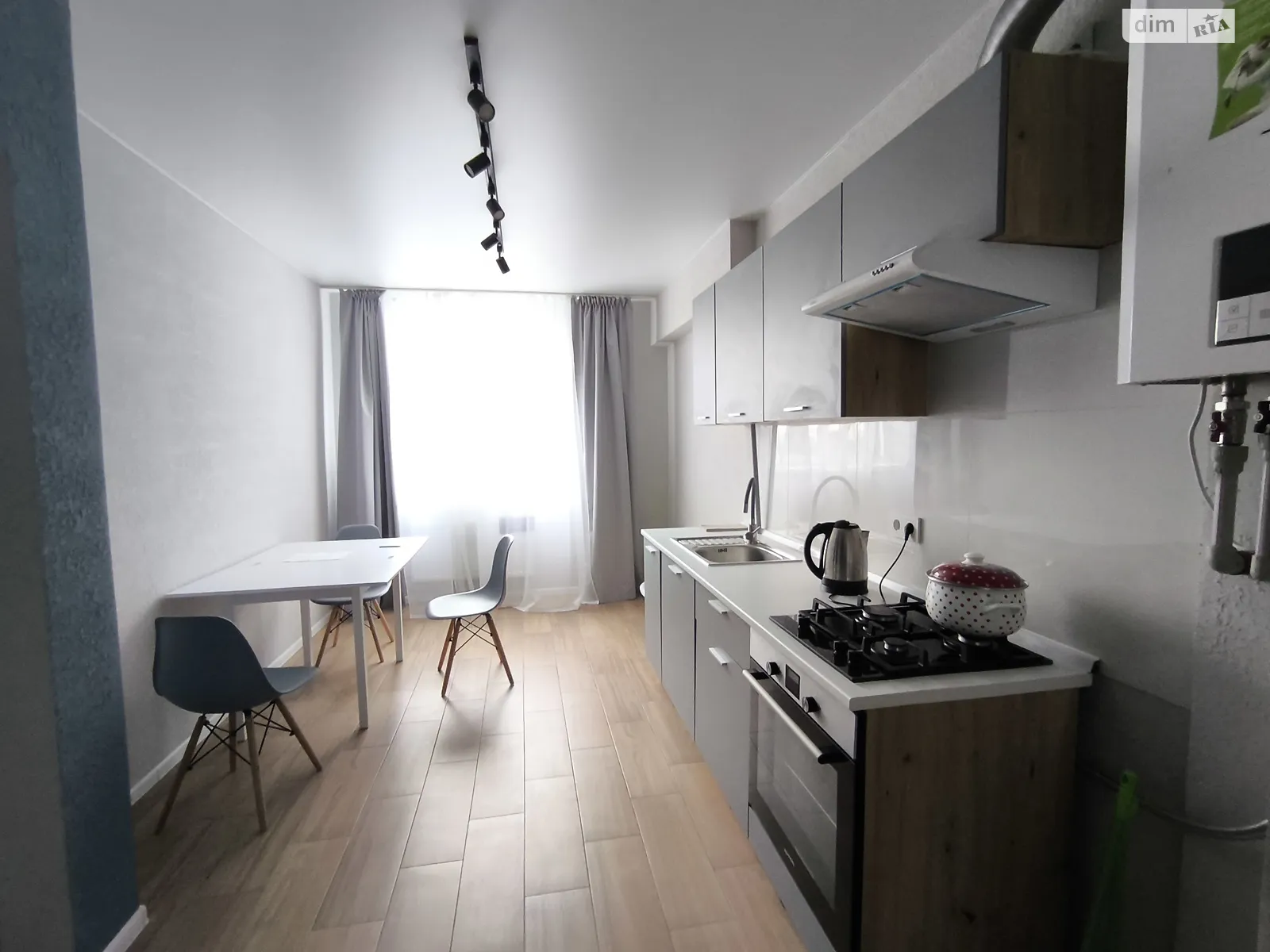 Продається 2-кімнатна квартира 30.5 кв. м у Святопетрівське, вул. Теплична, 54 - фото 1