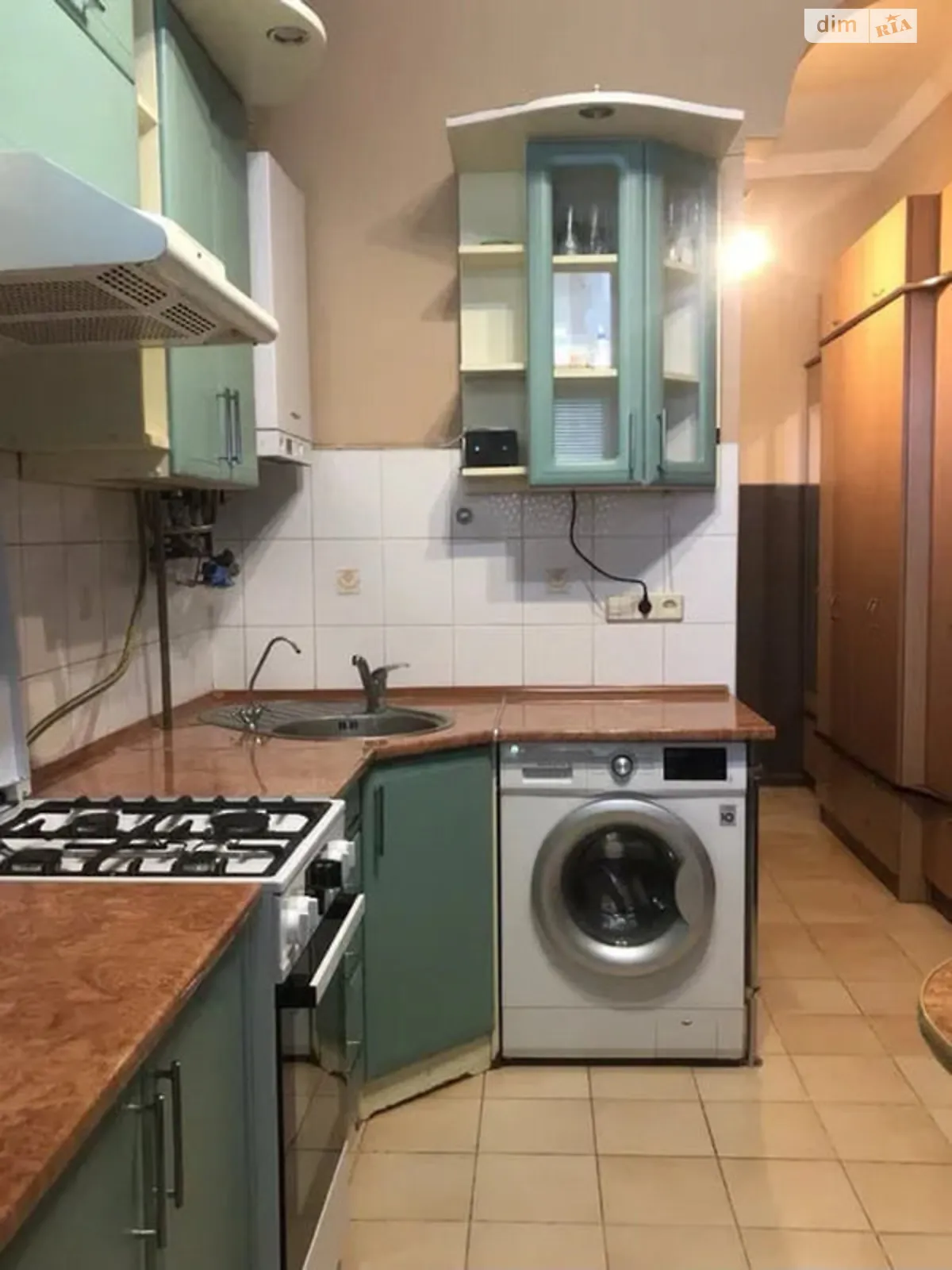 Сдается в аренду 1-комнатная квартира 30 кв. м в Львове, ул. Батуринская, 7 - фото 1