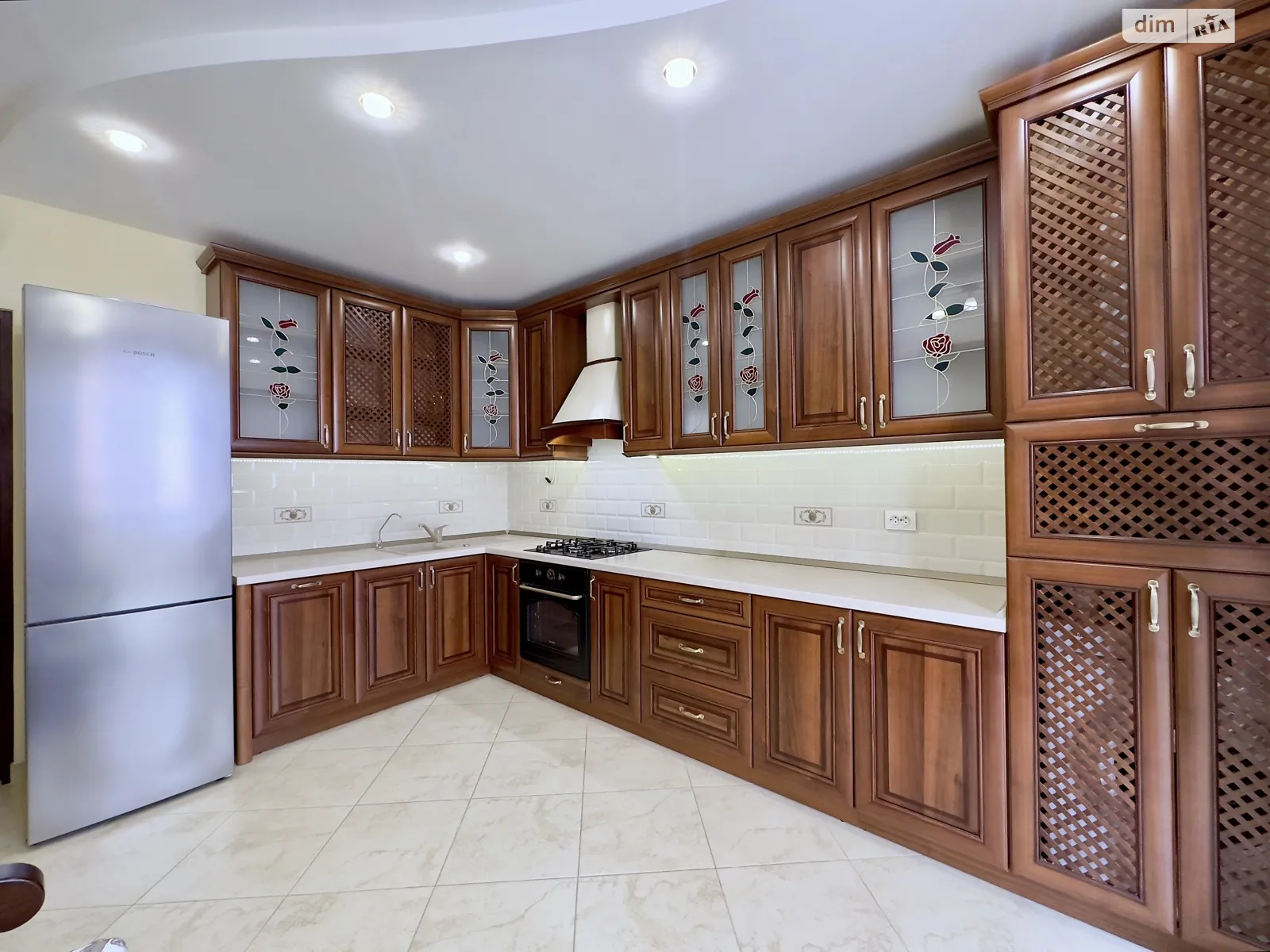 Сдается в аренду 2-комнатная квартира 77 кв. м в Львове, ул. Пулюя Ивана, 40 - фото 1