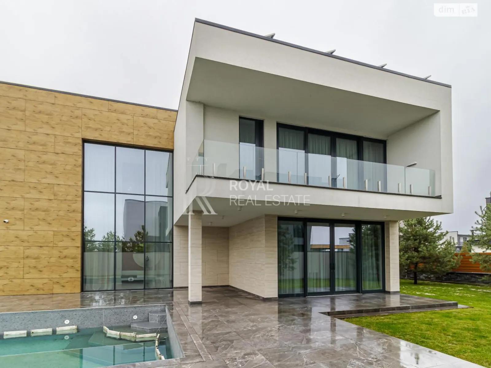 Сдается в аренду дом на 2 этажа 255 кв. м с баней/сауной, цена: 8000 $ - фото 1