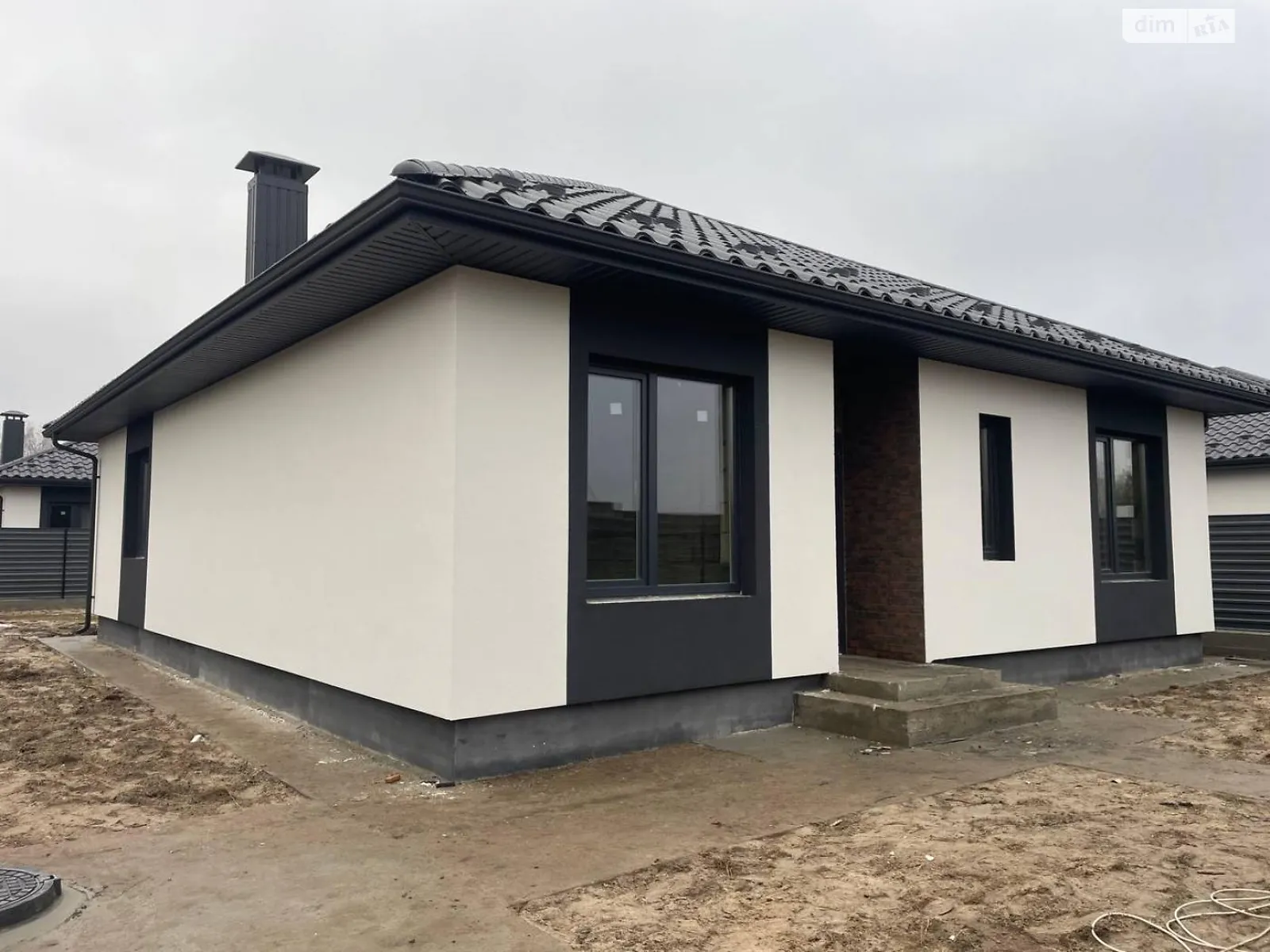 Продается одноэтажный дом 117 кв. м с верандой, цена: 85000 $ - фото 1