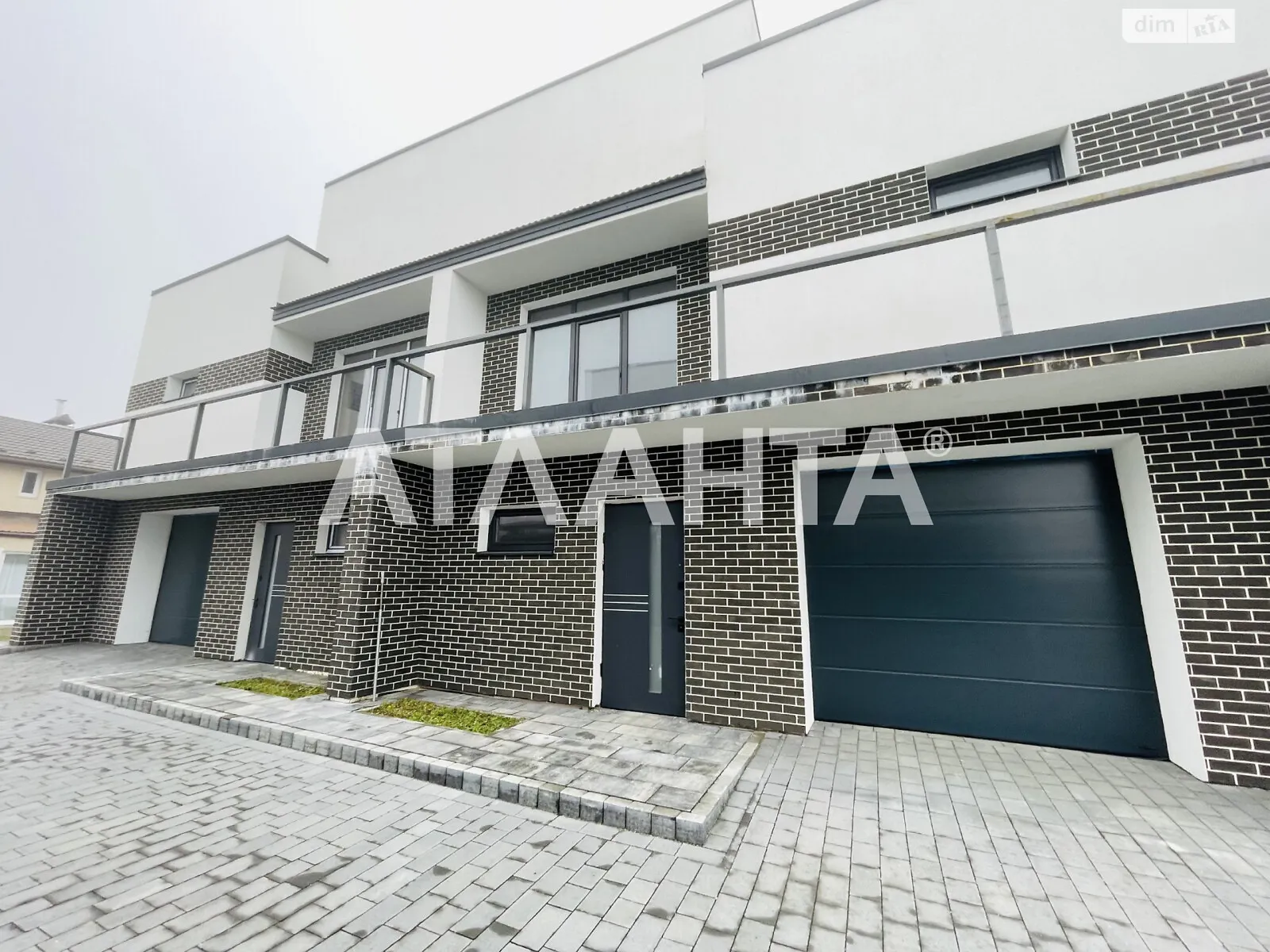 Продается дом на 2 этажа 180 кв. м с мансардой, цена: 135000 $ - фото 1