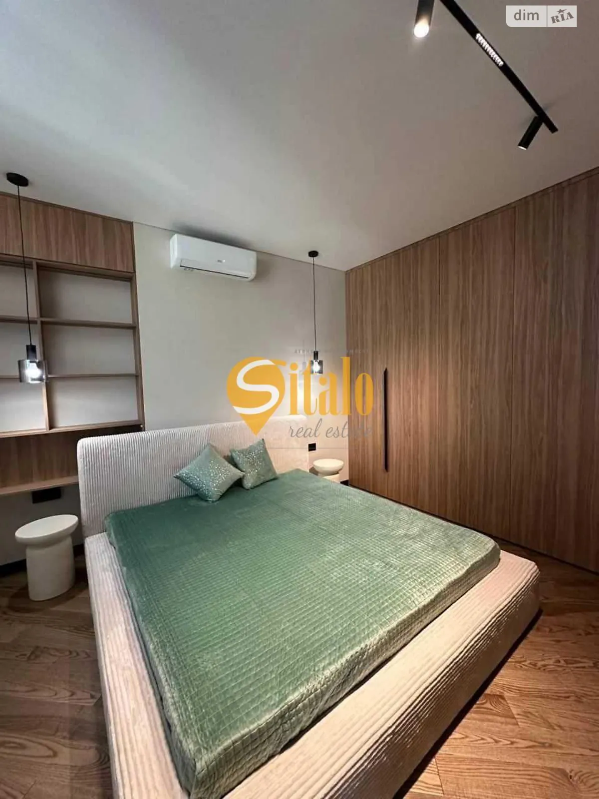 Продается 1-комнатная квартира 50 кв. м в Киеве, ул. Андрея Верхогляда(Драгомирова), 4Б - фото 1