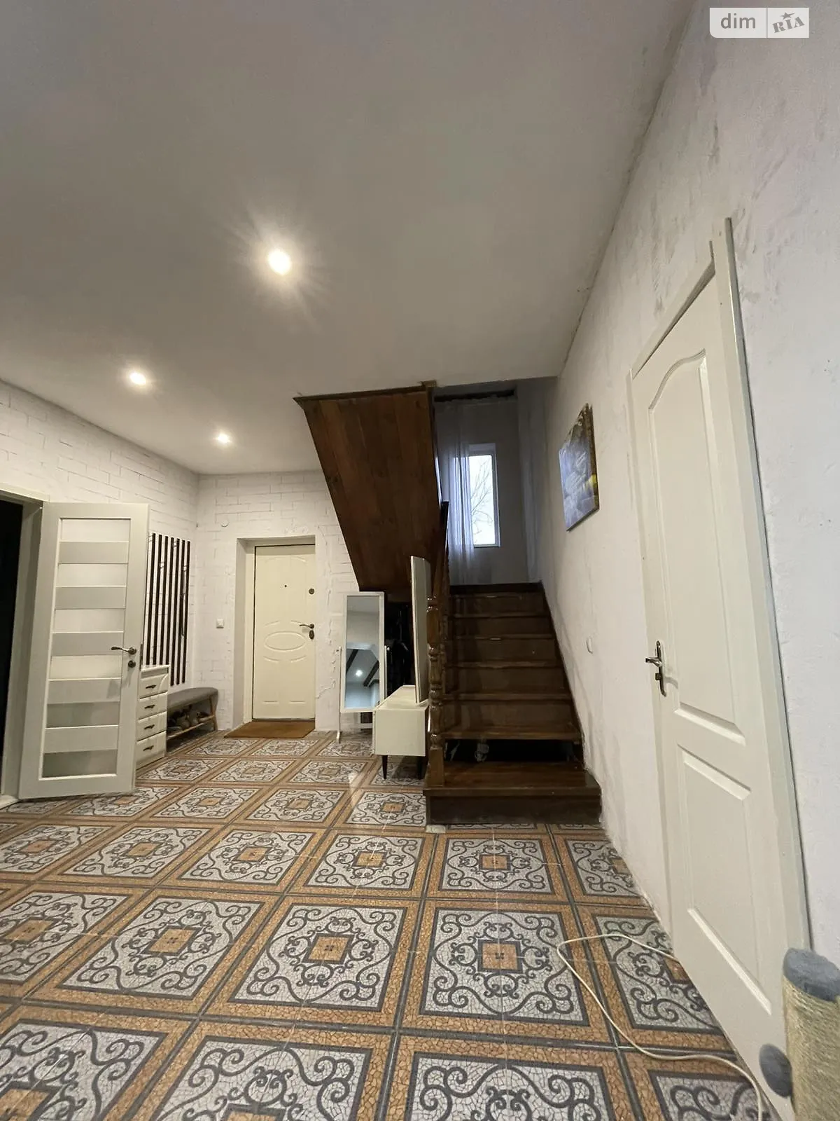 Продається будинок 2 поверховий 145 кв. м з гаражем, цена: 82000 $ - фото 1