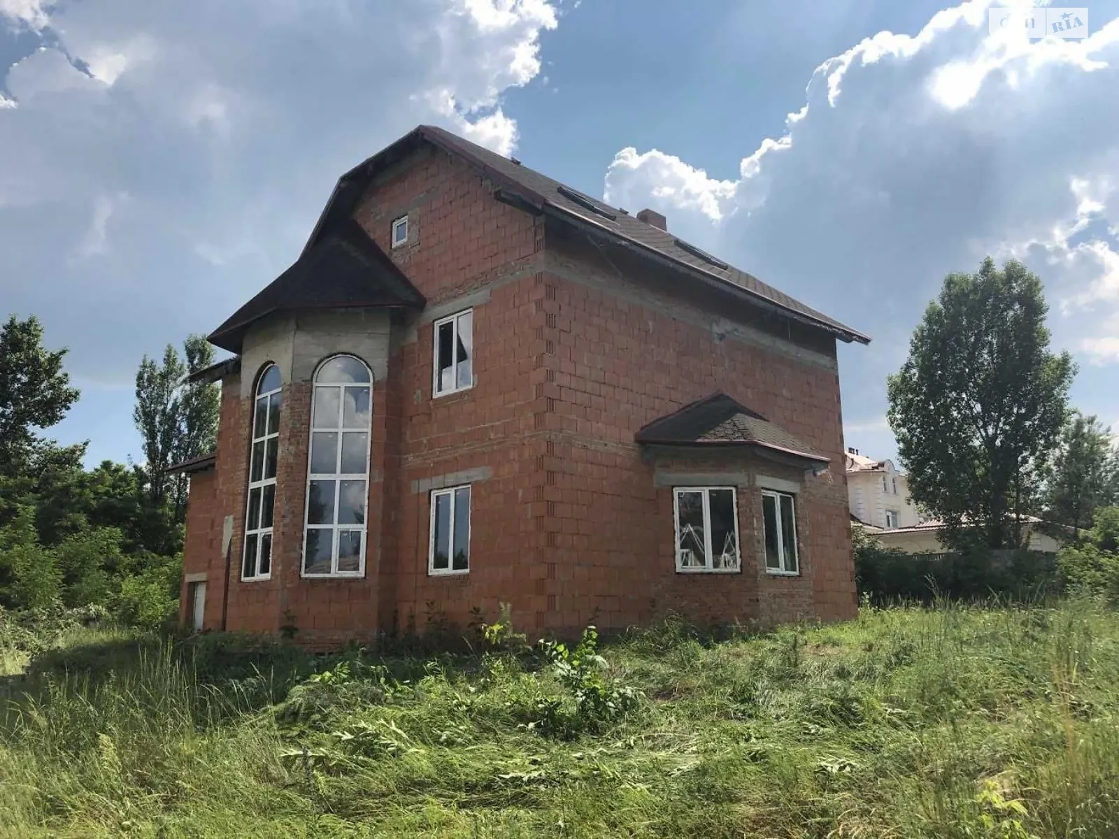 Продается дом на 3 этажа 280 кв. м с террасой, цена: 149999 $ - фото 1