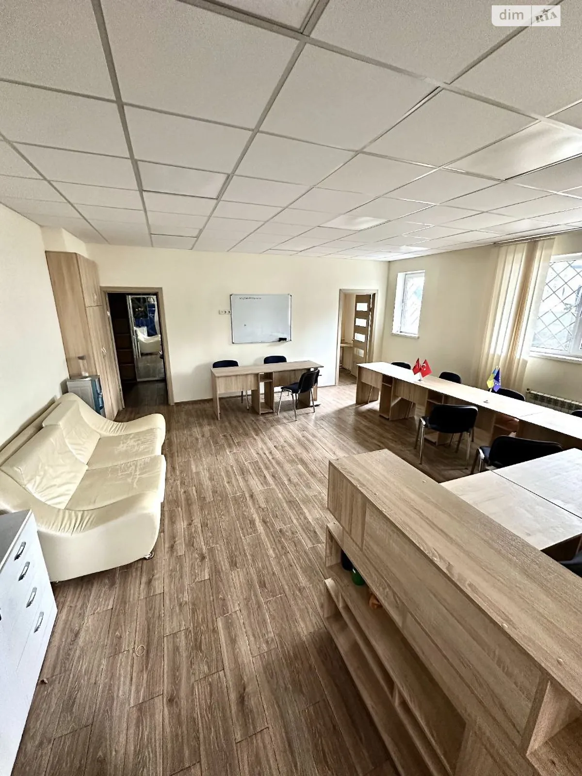 Продается помещения свободного назначения 48.7 кв. м в 5-этажном здании, цена: 49990 $ - фото 1