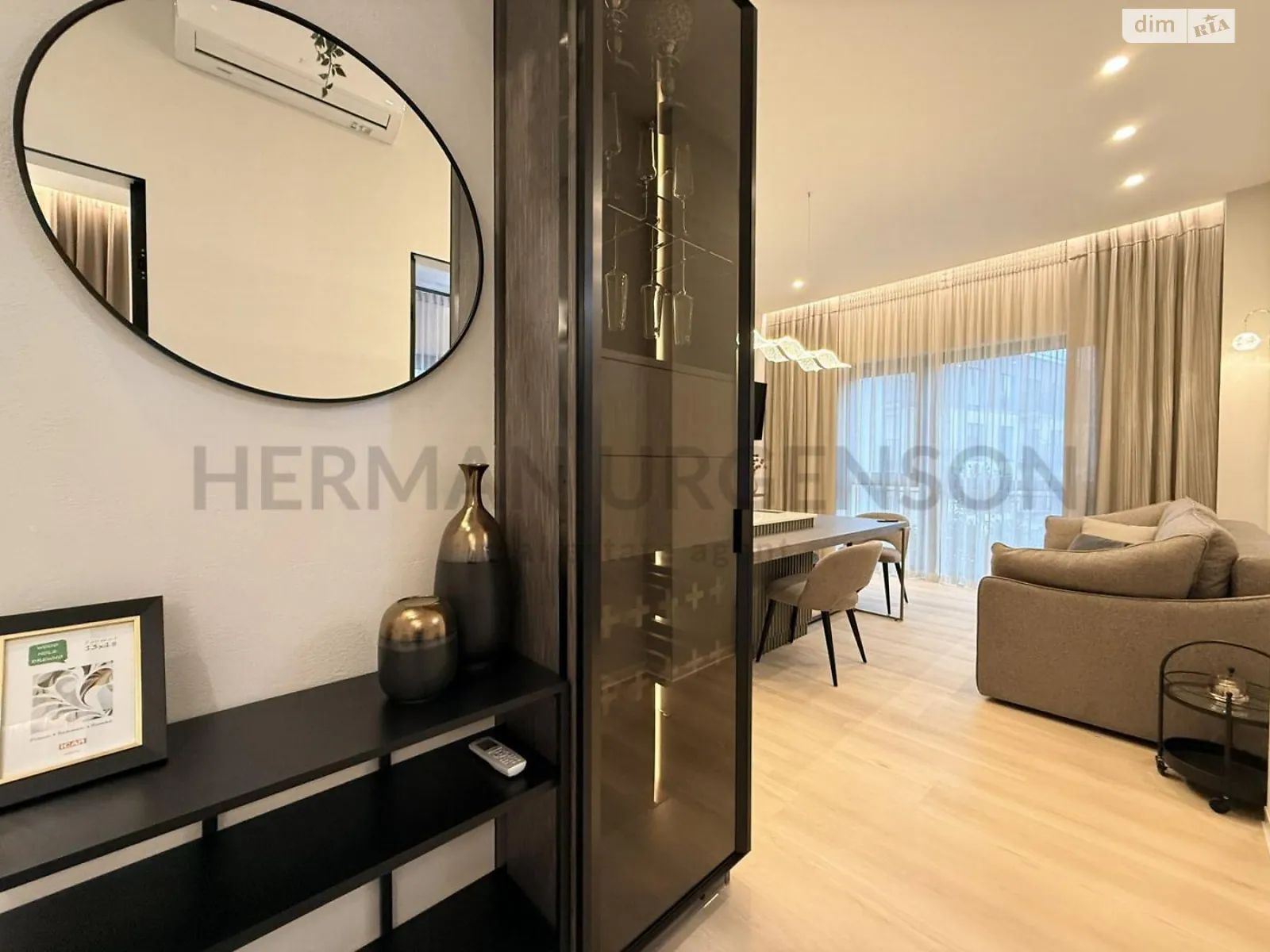 Продается 3-комнатная квартира 83 кв. м в Ужгороде, ул. Собранецкая - фото 1