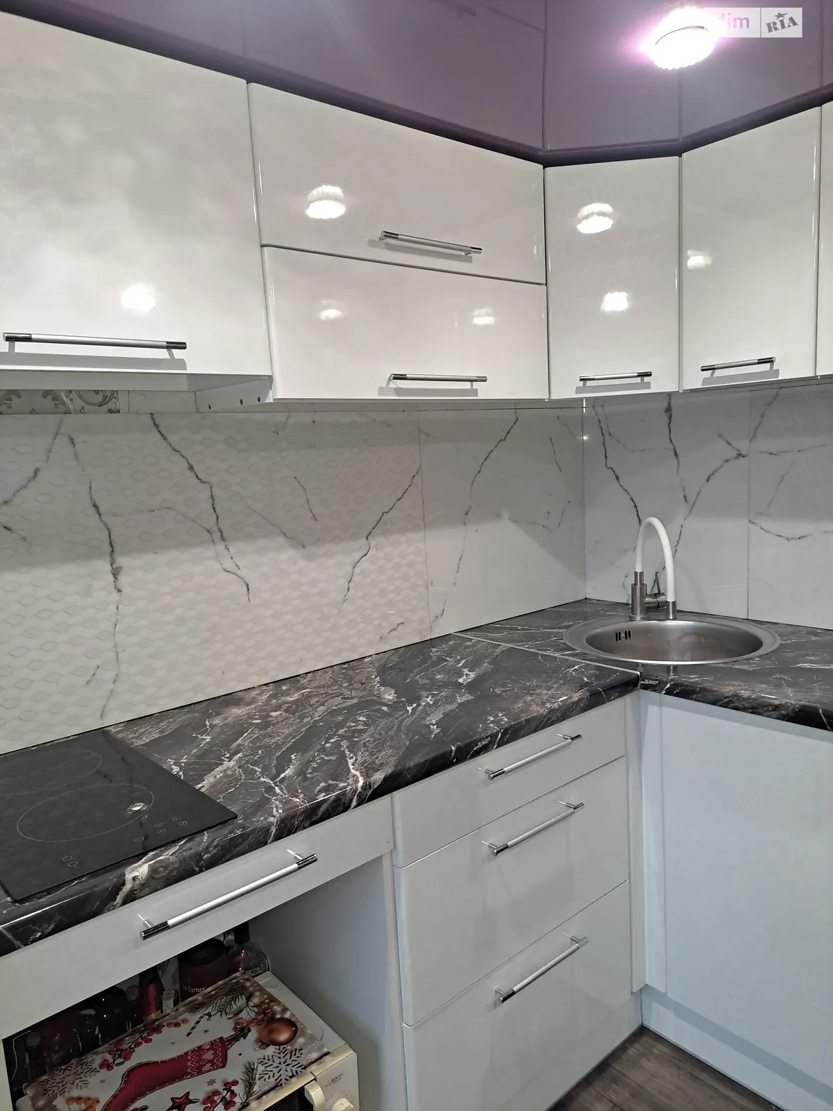 Здається в оренду 2-кімнатна квартира 24 кв. м у Харкові, вул. Лозівська, 5 - фото 1