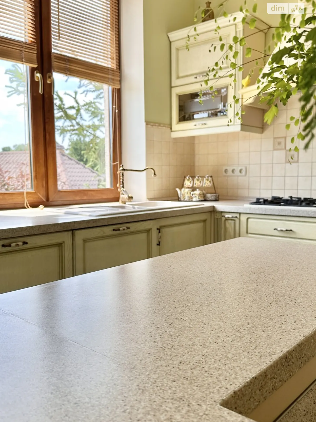 Продається будинок 3 поверховий 367 кв. м з мансардою, цена: 270000 $ - фото 1