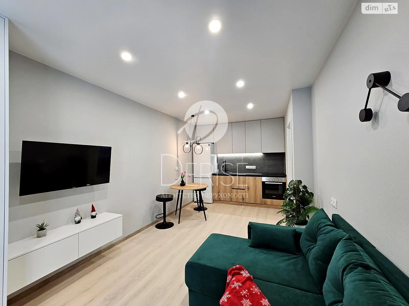 Продается 2-комнатная квартира 45 кв. м в Киеве, ул. Михаила Максимовича, 24Г - фото 1