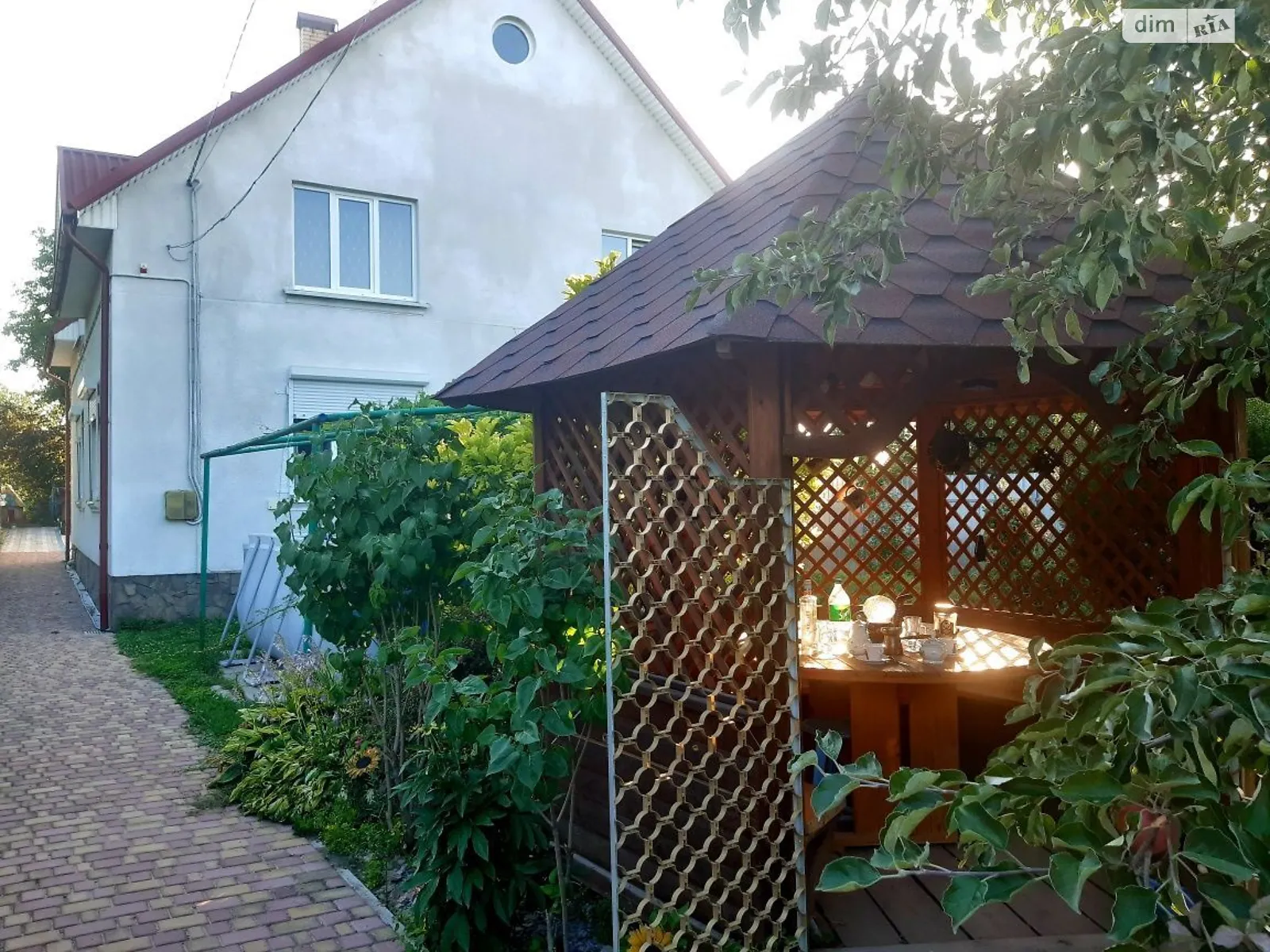 Продается дом на 2 этажа 287 кв. м с беседкой, цена: 190000 $ - фото 1