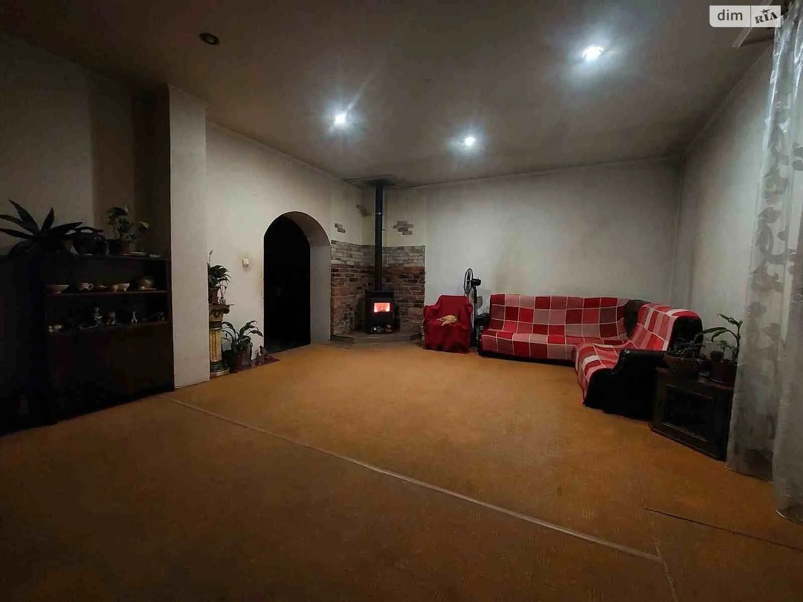 Продается дом на 2 этажа 150 кв. м с гаражом, цена: 85000 $ - фото 1