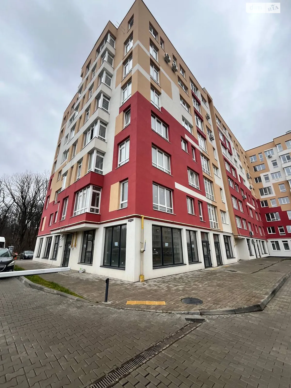 Сдается в аренду объект сферы услуг 57.3 кв. м в 8-этажном здании, цена: 500 $ - фото 1