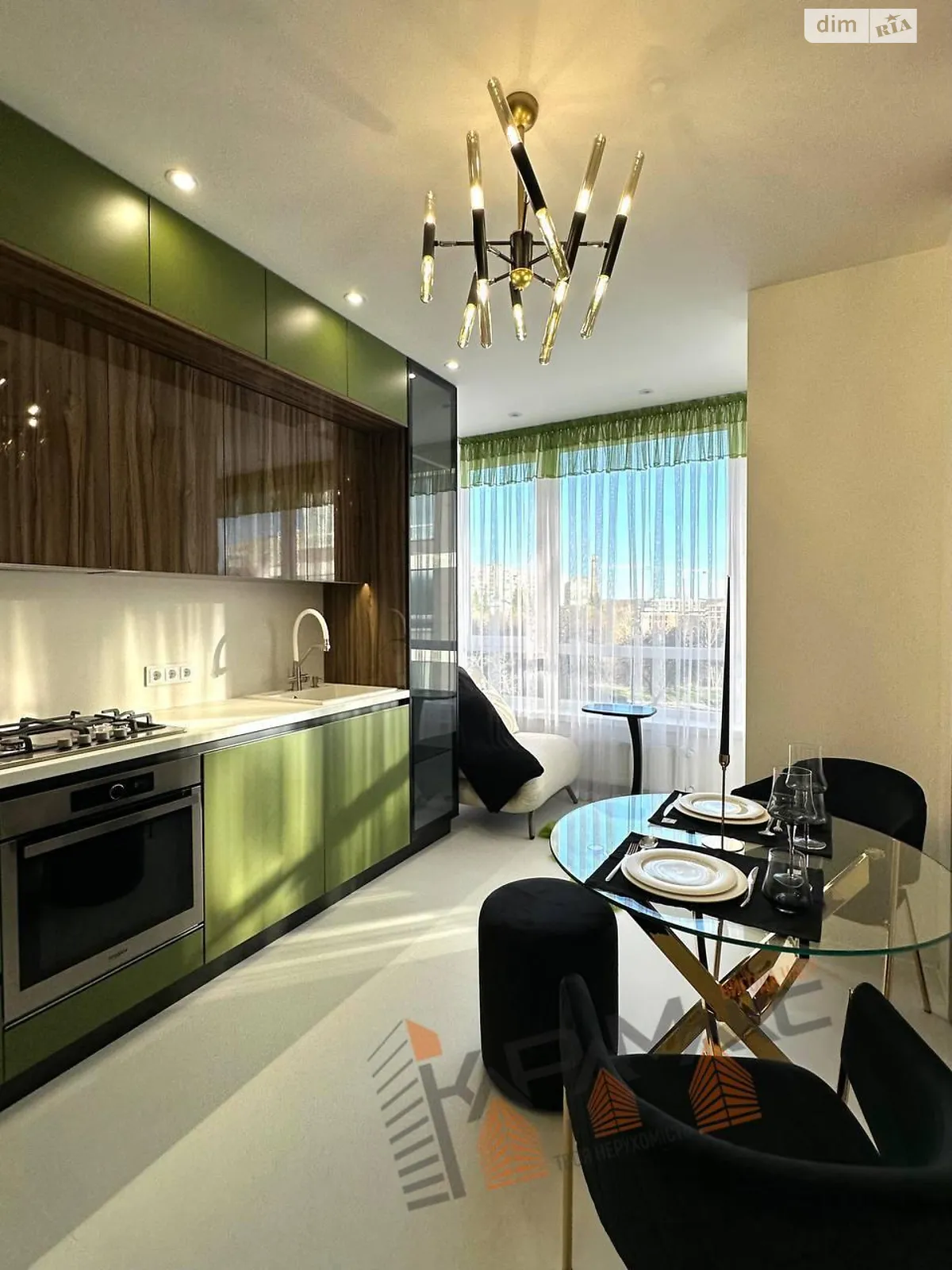 Продается 1-комнатная квартира 40 кв. м в Львове, ул. Пасечная, 94А - фото 1