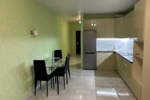 Сниму квартиру в Ржищеве долгосрочно