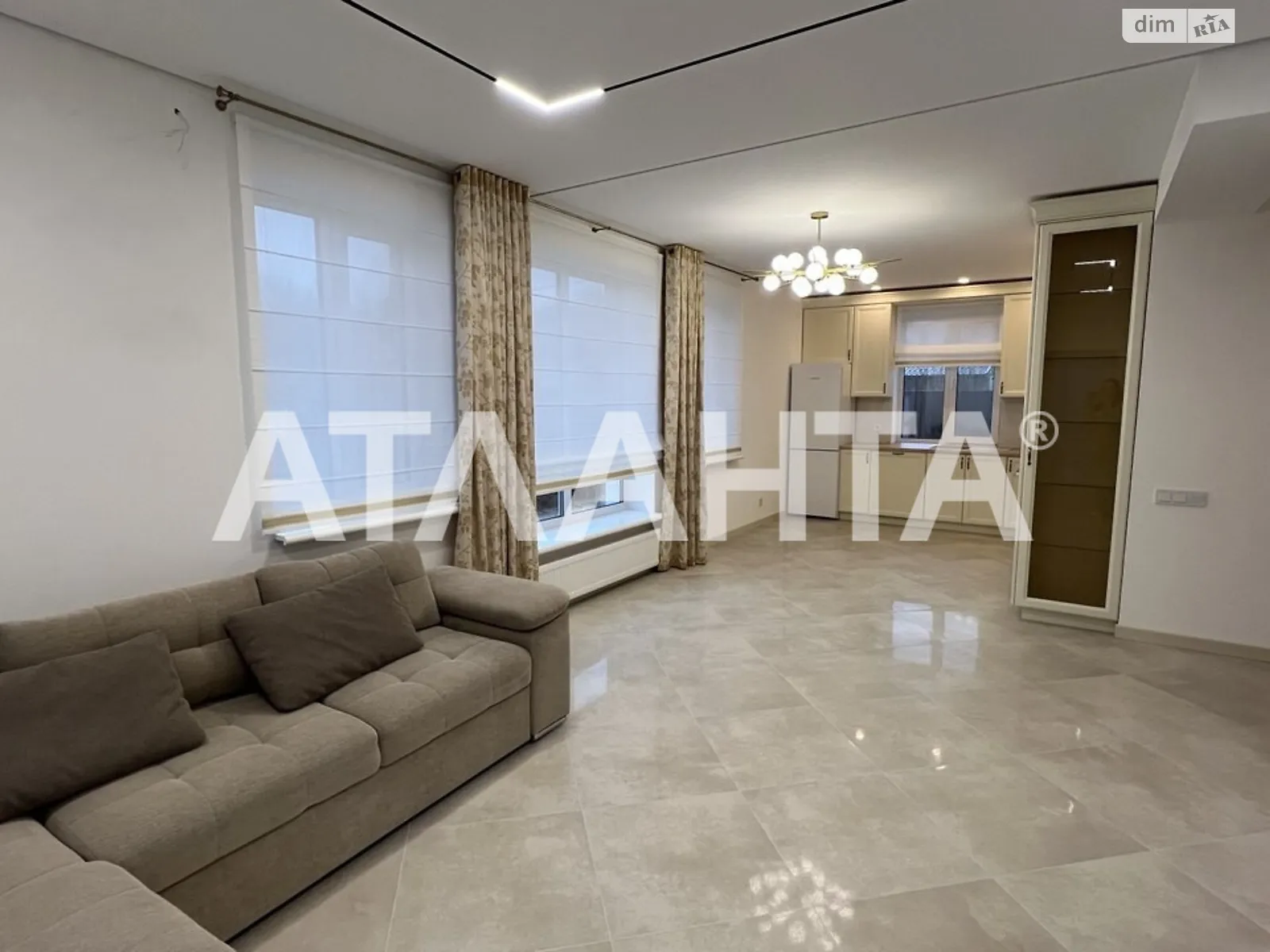 Сдается в аренду одноэтажный дом 120 кв. м с садом, цена: 1800 $ - фото 1