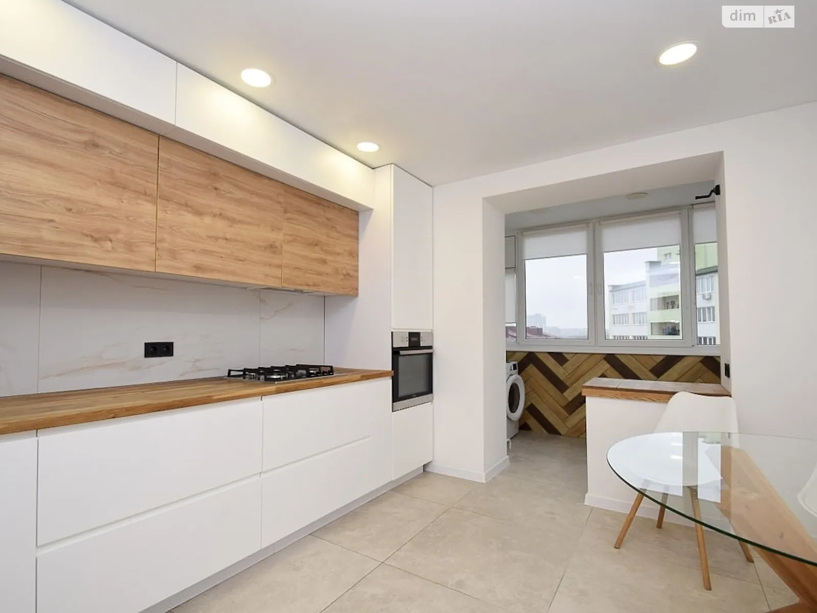 4-комнатная квартира 135 кв. м в Тернополе, ул. Репина, 36 - фото 1