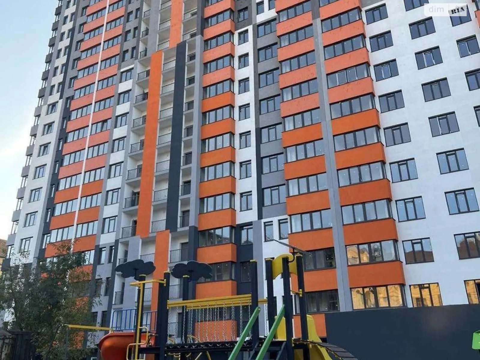 Продается 1-комнатная квартира 44.7 кв. м в Киеве, ул. Владимира Сосюры - фото 1